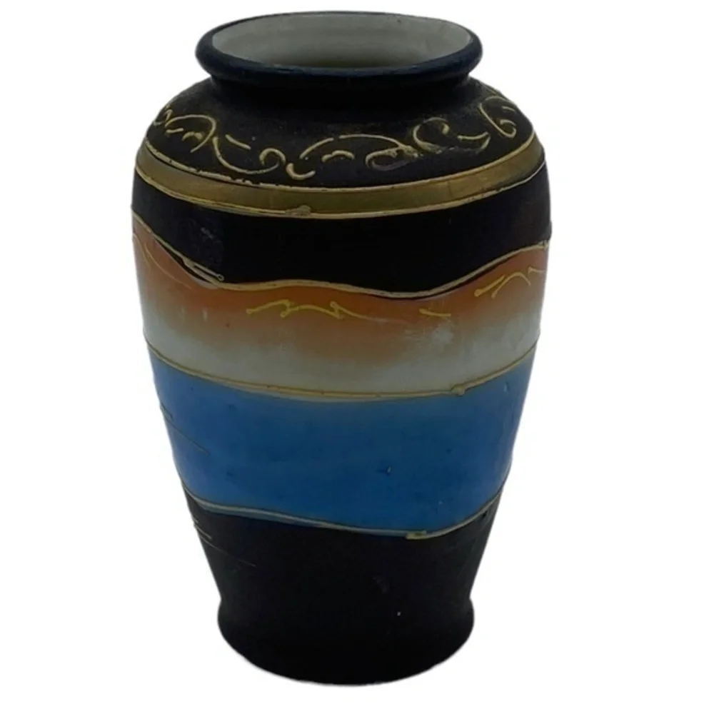Japanese Satsuma Miniature Porcelain Vase Signed Made by Hotta Yu Shoten